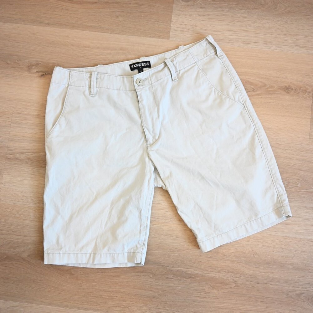 Express Men's Beige Chino Shorts - Size 31